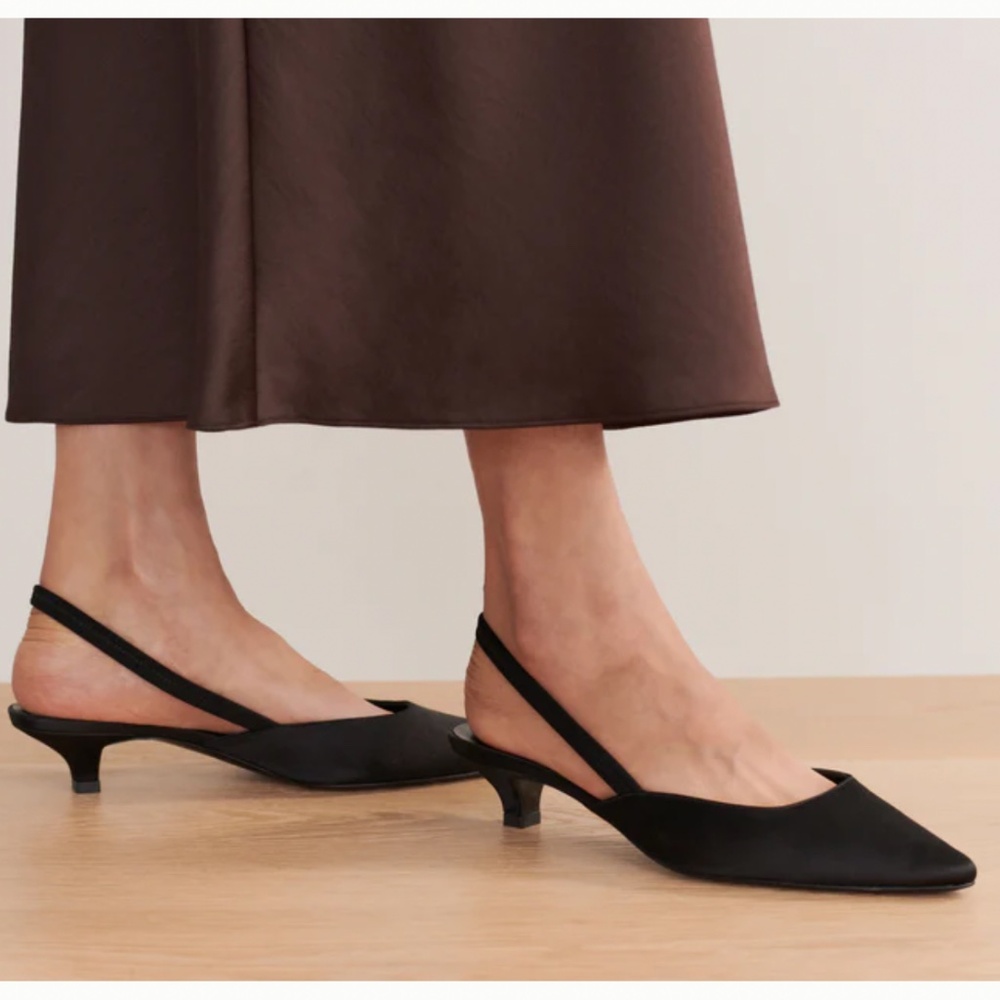 JENNI KAYNE Chic Black Satin Kitten Heel Sandals Sz 39 NEW $475!! - Picture 3 of 6